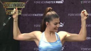 Jacqueline Fernandez HOT Exercise VIDEO!