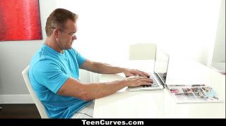 TeenCurves - Step-Dad Catches Daughter Twerking For Social Media