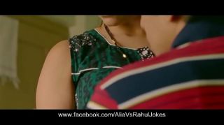 Desi Aunty (Bhabhi) Having Sex With Boy