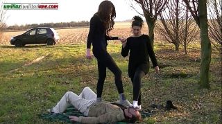 The Anna s Experiences - Trampling in the Outdoor