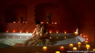 Erotic Massage And Fun In India