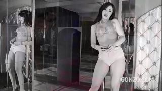 Horny stripper Jennifer White gets an AirTight 3on1 Hardcore Fuck