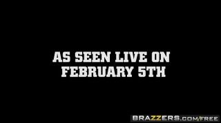Brazzers Live - (Brooklyn Chase, Phoenix Marie) - The Brazzers Halftime Show II
