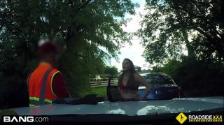 Roadside - cheating girlfriend sucks off mechanic outdoors