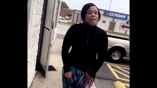 Fat Ass Black Beautician Pull Her Pants Down And Shake Her Ass