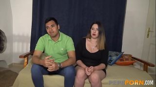 Young Marisol loves sex with her unexperienced boyfriend
