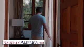 Naughty America - Kendra Spade flirts and fucks her neighbor