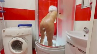 The stepson spies on his mother taking a shower. Anal sex