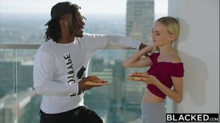 BLACKED BBC-hungry Blonde tracks down her celebrity crush