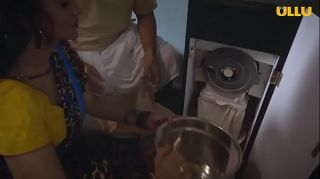 रसोई घर में ससुर और बहु की सेक्स वीडियो हुआ वायरल