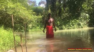 POPULAR YAHOO BOY CAUGHT IN THE RIVER FUCKING A VILLAGE GIRL TO RENEW GOODLUCK CHARM ON HIS CLIENTS