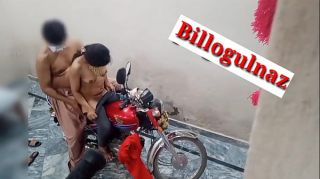 Hot XXX fucked by friend on bike hindi audio