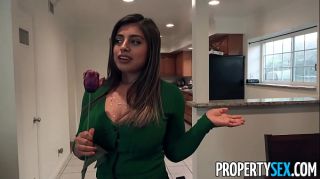 Horny Housewife With Natural HUGE Tits Cheats On Husband With Real Estate Agent (Ella Knox) - EstateSex
