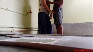 Desi workar Village Bhabi Sex ( Official Video By Localsex31)
