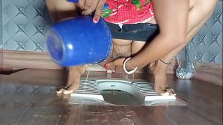 Indian Bengali Aunty Public Bathroom Pissing Video Compilation