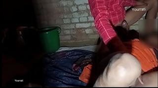 देसी मजदूर को काम देने के बहाने कमरे में ले गया मालिक और उसके दूध निकाल कर उसे पेल दिया क्लियर हिंदी
