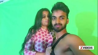 हॉट इंडियन कपल स्टैंडिंग डॉगी स्टाइल हार्डकोर क्रीमपाइ सेक्स