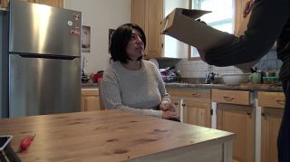 busty amateur milf fucking the amazon delivery guy
